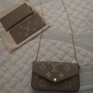 Louis Vuitton Felicia Pochette